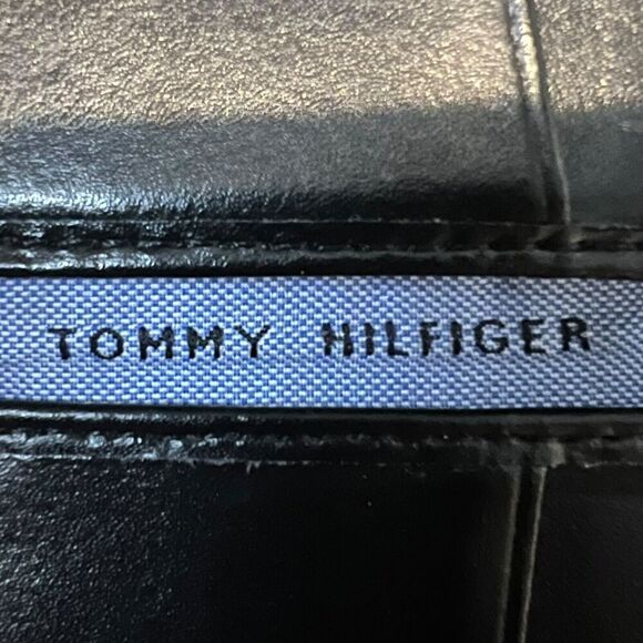 Tommy Hilfiger Black Leather Mens Trifold Billfold Wallet Three Compartments - Picture 9 of 14
